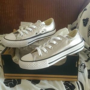 New children's size 12 converse
